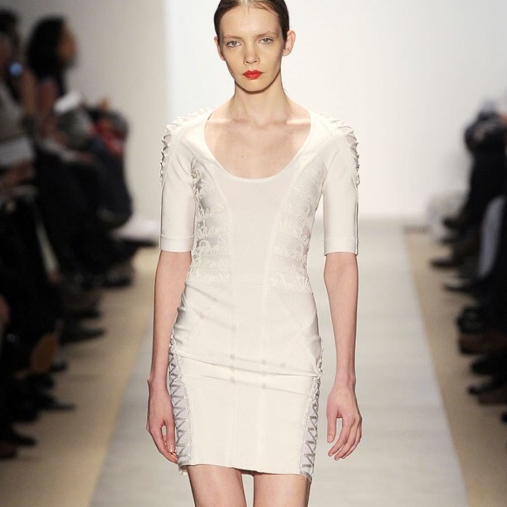 Hervé Léger Look 24 Fall 2010 Collection Runway